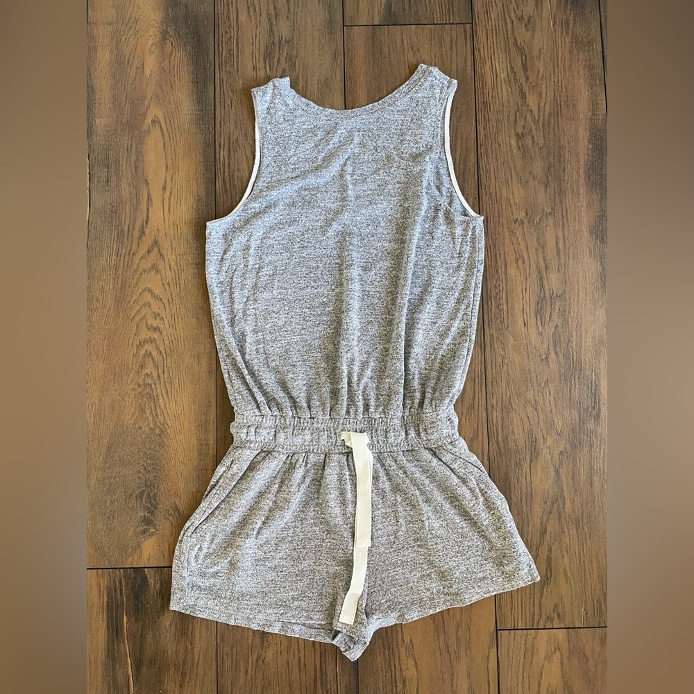 Aritzia Wilfred Free Romper